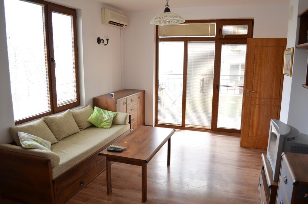 Art Apartments - פומורי מראה חיצוני תמונה